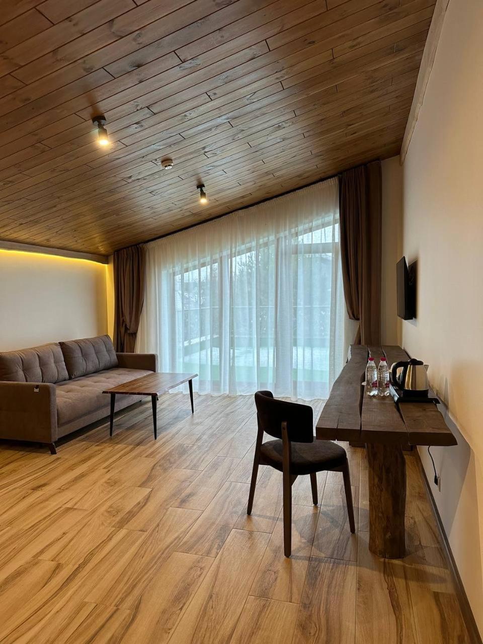 Hotel Фільварок Кмитів Velyki Kosharishcha Exterior foto
